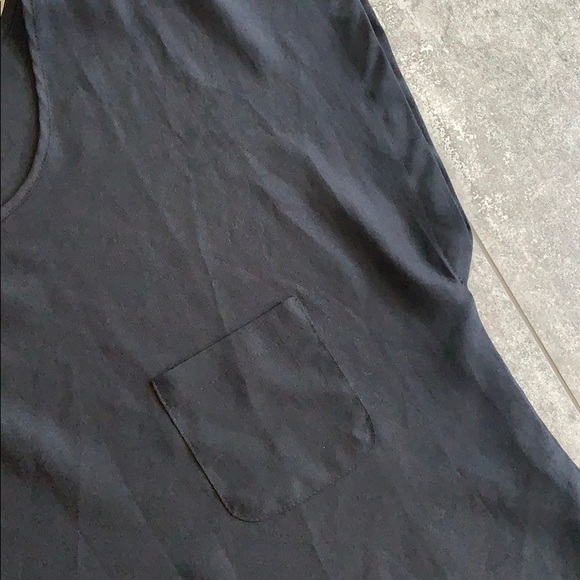 Boxy Top 🖤 - Picture 2 of 5